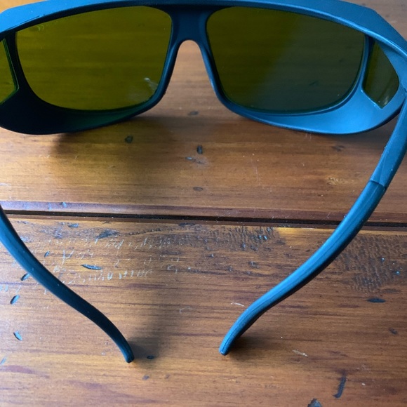 NOIR LASER SHIELD protective eye wear. Never used. Perfect condition. - Picture 9 of 12
